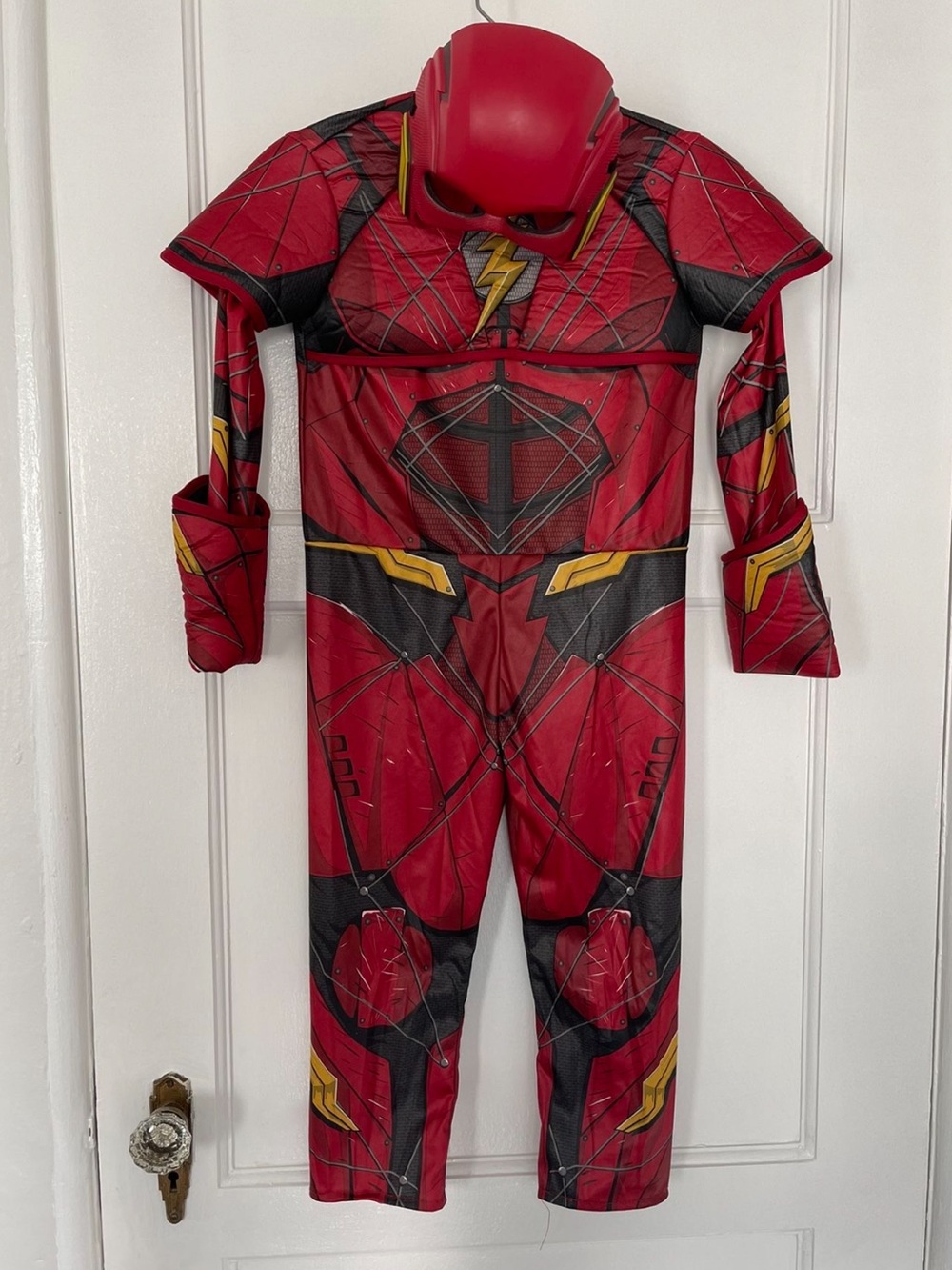The flash justice league costume Size kids small